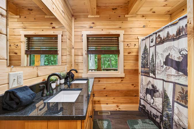 Open living area at Happy Hours Cabin in Hocking Hills