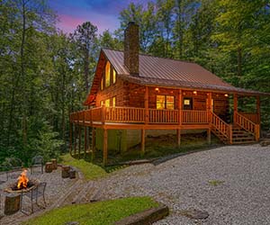 Hickory Hollow Retreat porch, side