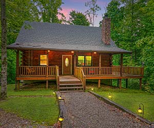 Spotted Owl Cabin porch, side