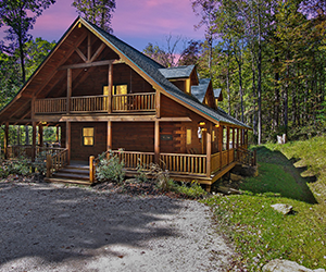 The Starry Knight Lodge porch, side